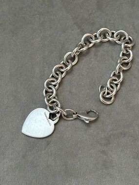 Tiffany & Co. Classic Heart Tag Bracelet